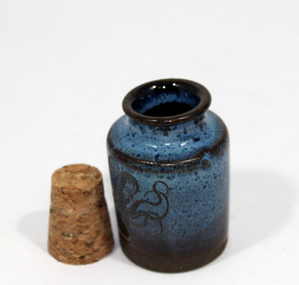 Small Potion Bottle: Octopus (blue) - Image 5