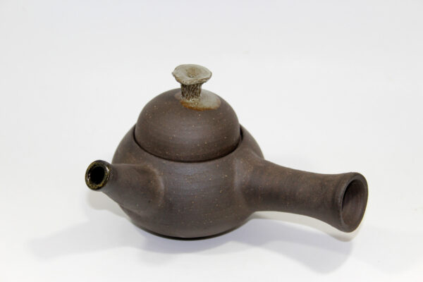 Kyusu Teapot with Chanterelle Mushroom Knob