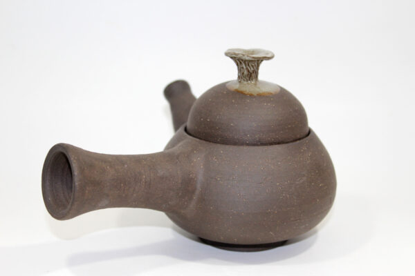 Kyusu Teapot with Chanterelle Mushroom Knob - Image 5